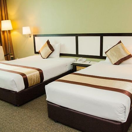 Summit Hotel Subang Usj Subang Jaya Esterno foto