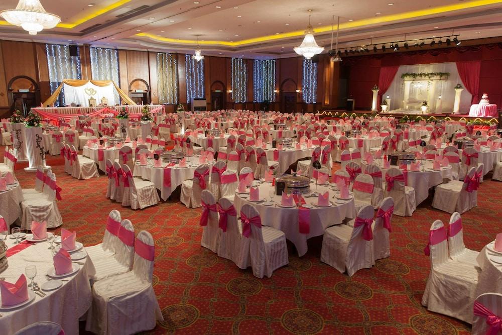 Summit Hotel Subang Usj Subang Jaya Esterno foto