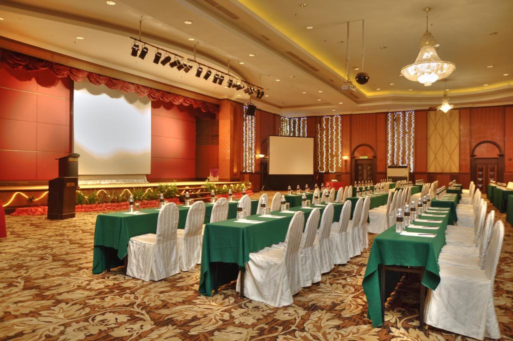 Summit Hotel Subang Usj Subang Jaya Esterno foto